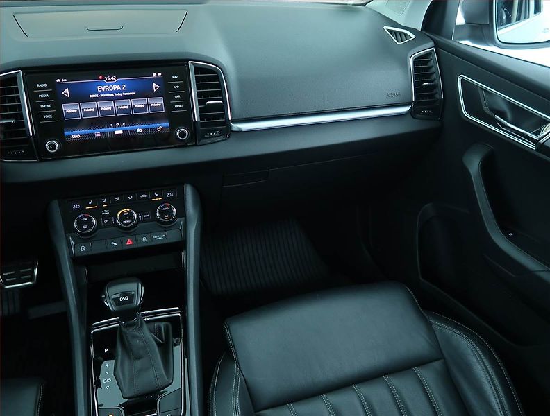 Škoda Karoq (2018) Style Plus 1.6 TDI, Automat - fotka 8 z 23