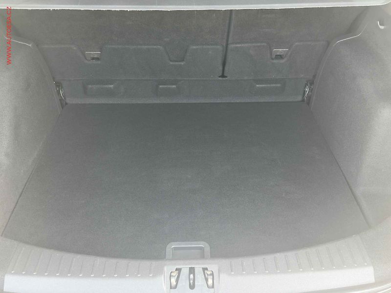 Ford Kuga (2019) 1.5EB, Navi, TZ, park.čidla - fotka 7 z 19