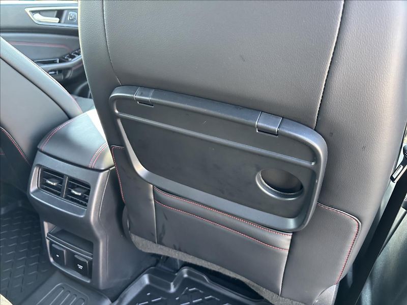 Ford S-MAX 2,5 HEV ST-Line 140kW - fotka 17 z 55