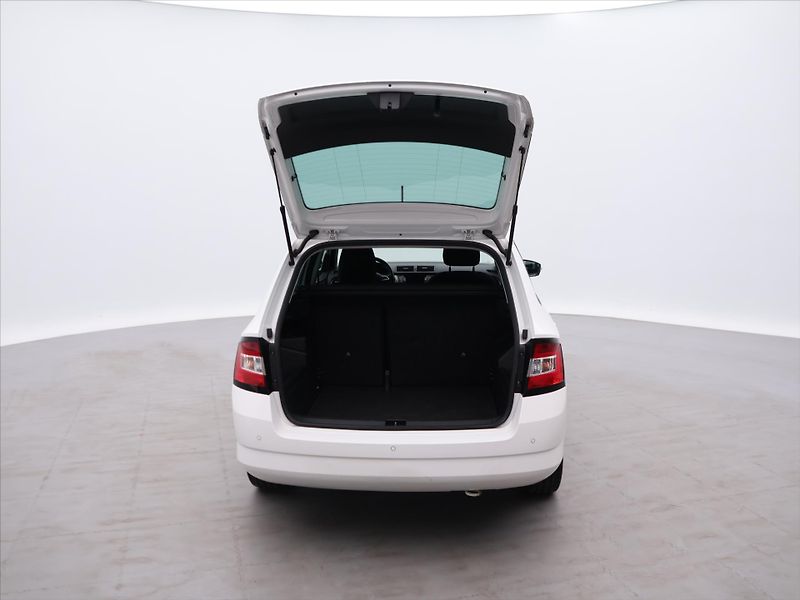 Škoda Fabia 1,2 TSI 81kW Style CZ DPH - fotka 9 z 26