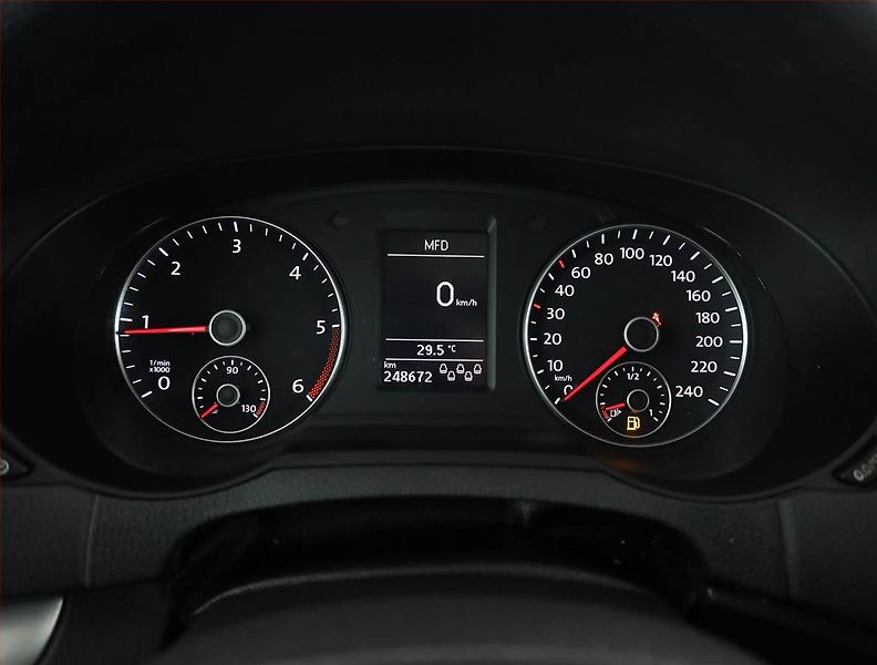 Volkswagen Sharan (2013) 2.0 TDI, 4X4, 7 míst, Kůže - fotka 9 z 23