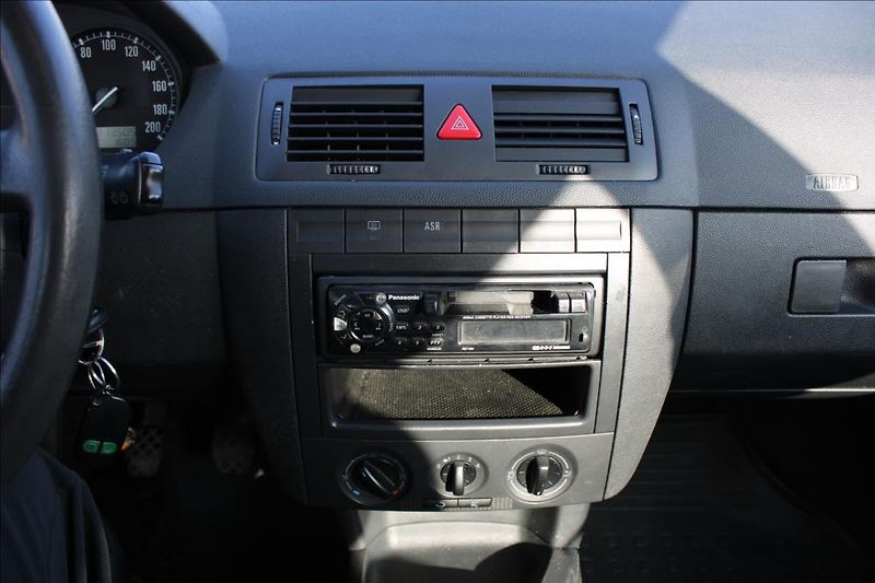 Škoda Fabia 1,2 i  KLIMA, ROZVODY - fotka 17 z 22
