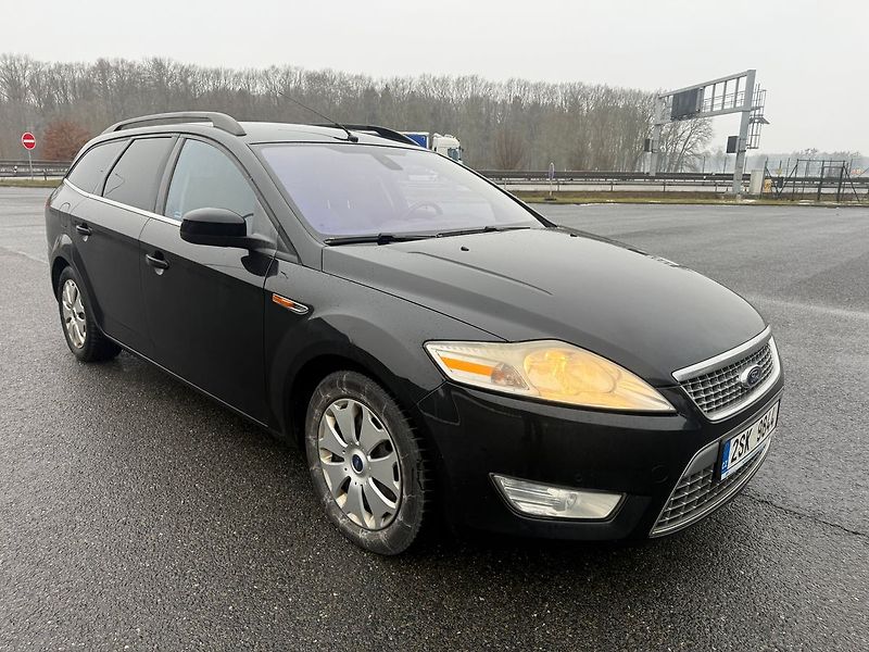 Ford Mondeo 2,0 TDCI GHIA KOMBI - fotka 7 z 17