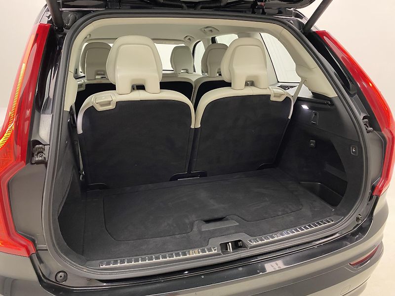 Volvo XC90 B5 AWD CORE AUT CZ 7M - fotka 7 z 63