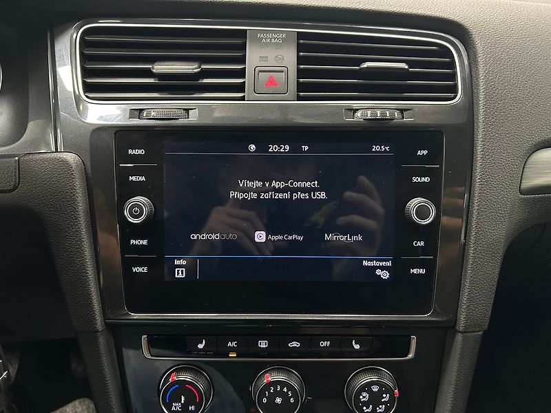 Volkswagen Golf (2019) 1.5 TGI Comfort MAN 2019 | Zár - fotka 52 z 62