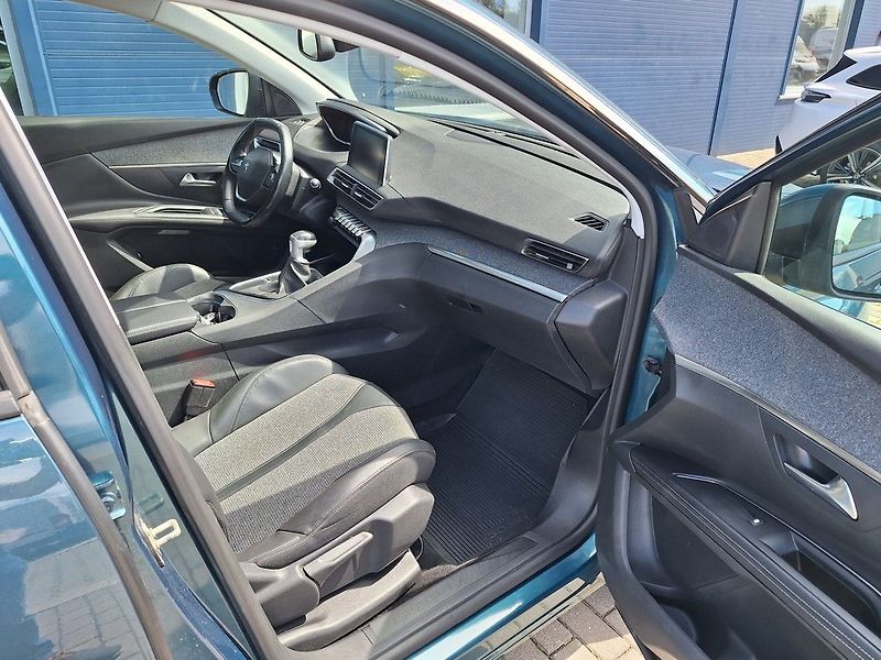 Peugeot 5008 (2018) ALLURE 1.5 BHDi 130 M6 - fotka 21 z 21