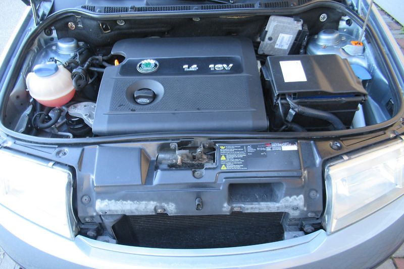 Škoda Fabia 1.4i 16V KLIMA TAŽNÉ - fotka 18 z 26