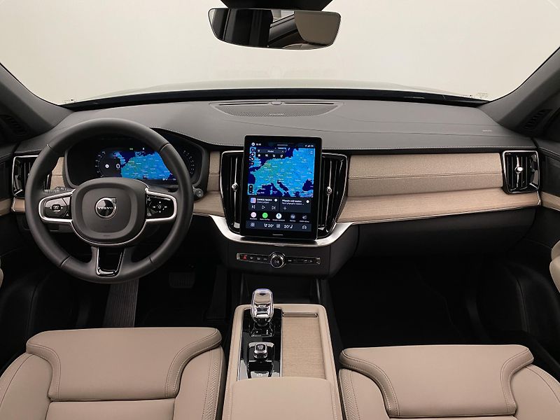 Volvo XC90 B5 AWD BRIGHT PLUS REZERVACE - fotka 2 z 64
