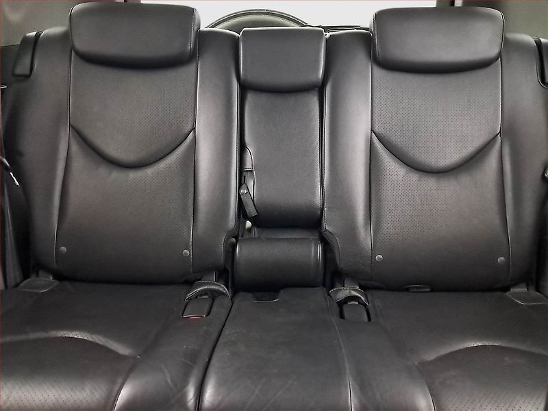 Toyota RAV4 (2010) 2.2 D-4D, 4X4, Tempomat - fotka 10 z 17