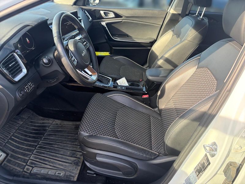 Kia Ceed (2023) TOP 1.5T-GDI 118k TAŽNÉ CZ DPH - fotka 7 z 11