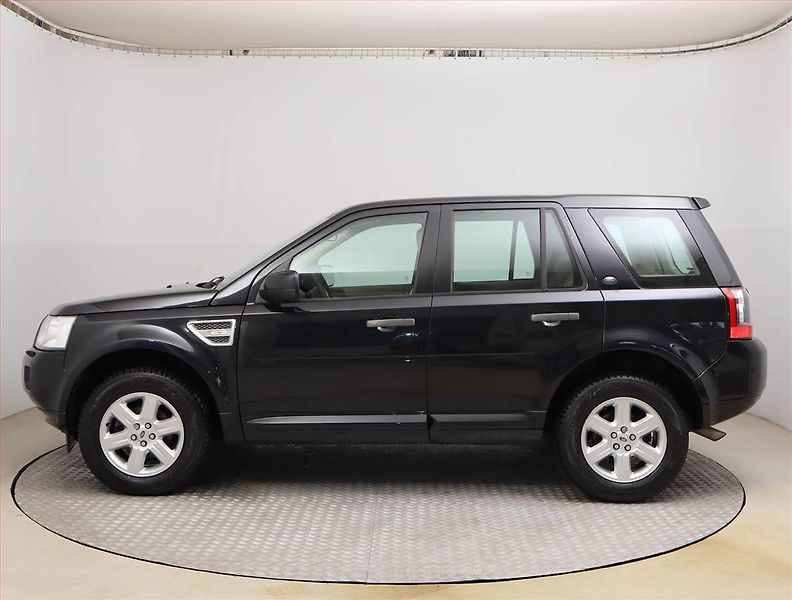 Land Rover Freelander (2011) 2.2 SD4, 4X4, Automat - fotka 3 z 19