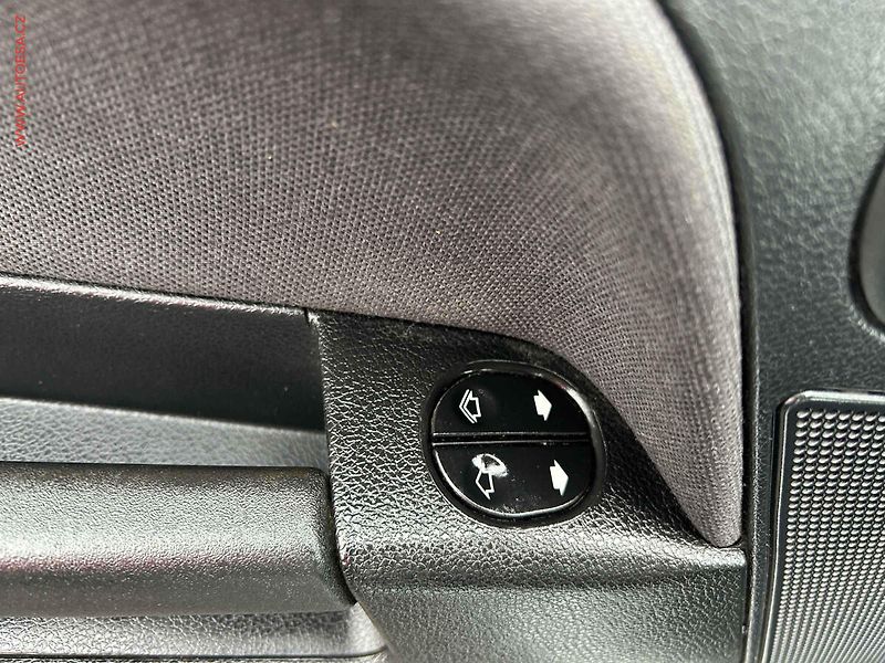 Ford Fusion (2010) 1.4 TDCi, ČR, STK7/28 - fotka 11 z 15