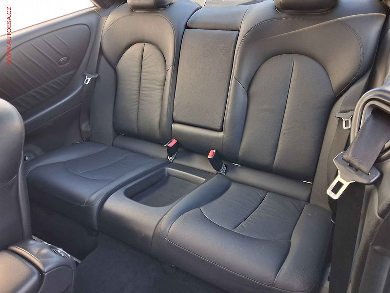 Mercedes-Benz CLK (2006) 3.5 V6, 1.maj, AT, bixe - fotka 10 z 19