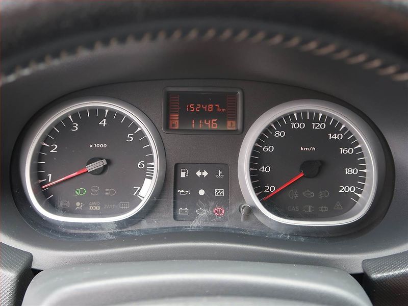 Dacia Duster (2012) 1.6 16V - fotka 11 z 16
