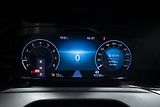 Volkswagen Golf 1,5 eTSI DSG KAMERA VÝHŘEV ČR - náhled 31