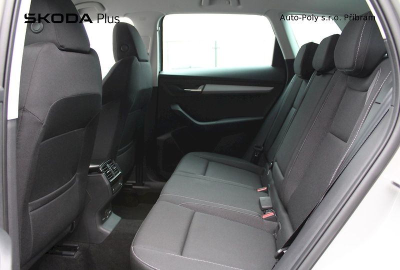 Škoda Karoq (2024) Drive 1.5TSI / 110kW 6°MP - fotka 21 z 24