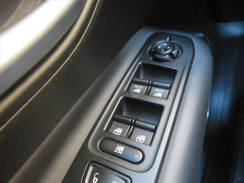 Jeep Renegade (2020) Limited 1.0 T-GDI, Serv.kniha - fotka 16 z 16