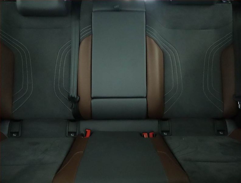 Volkswagen ID.4 (2020) 1st (82 kWh), SoH 92% - fotka 10 z 18