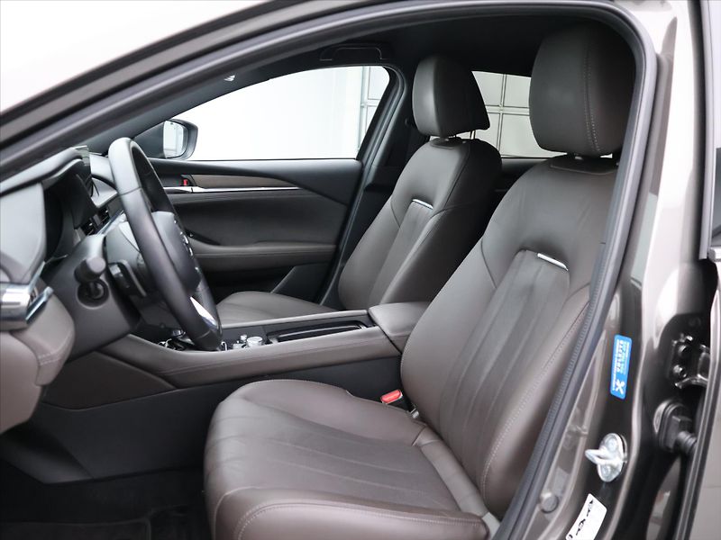 Mazda 6 2.5 G194 Aut. Revolution 1.Maj - fotka 11 z 40