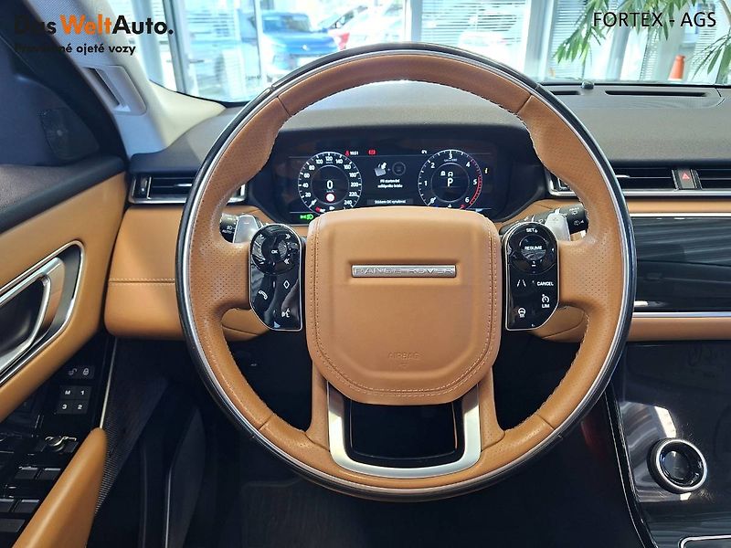 Land Rover Range Rover Velar (2018) D240 SE,2.0L 177kW,4x4,Automat - fotka 5 z 33