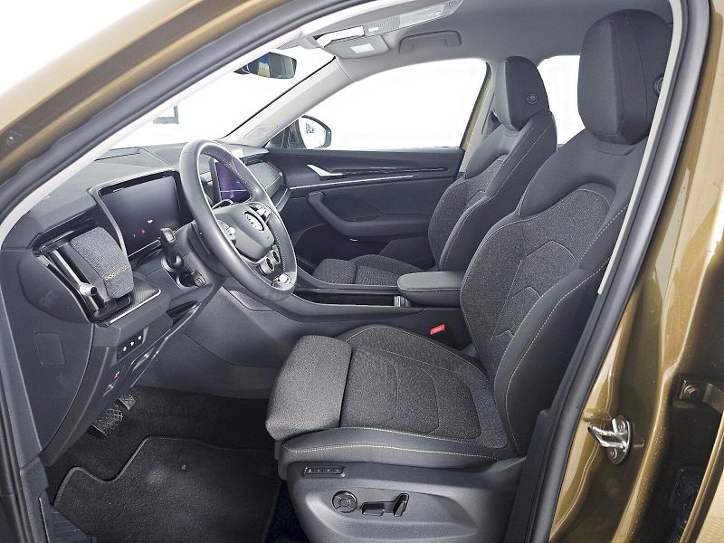 Škoda Kodiaq (2024) 2.0TDi 142kW 4X4 SELECTION 7S - fotka 6 z 43