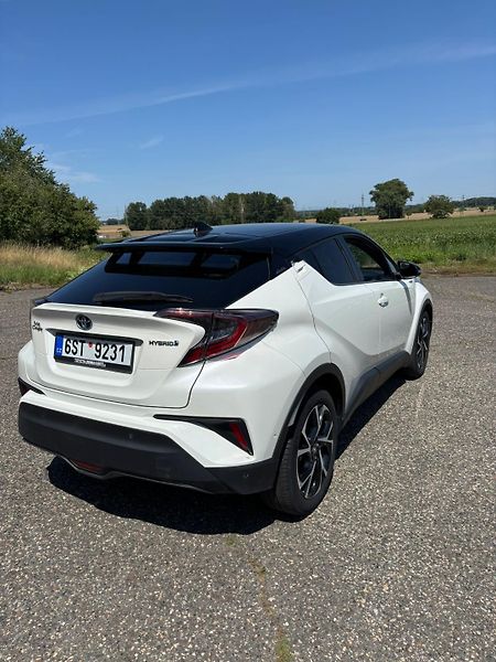 Toyota C-HR (2019) Hybrid  - fotka 4 z 15
