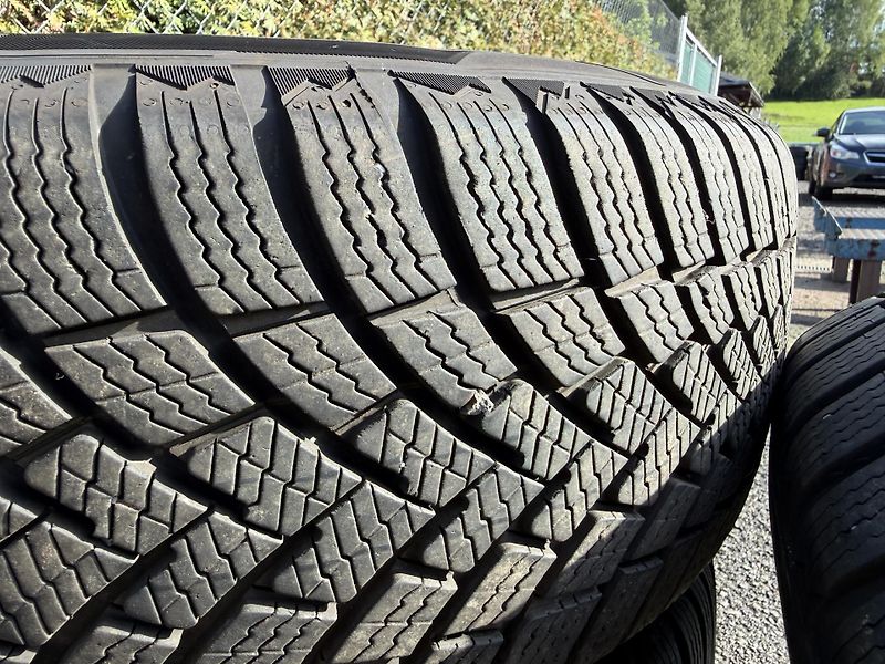 Subaru Outback 2,0 D BOXER / 4X4 / 110kW - fotka 28 z 28