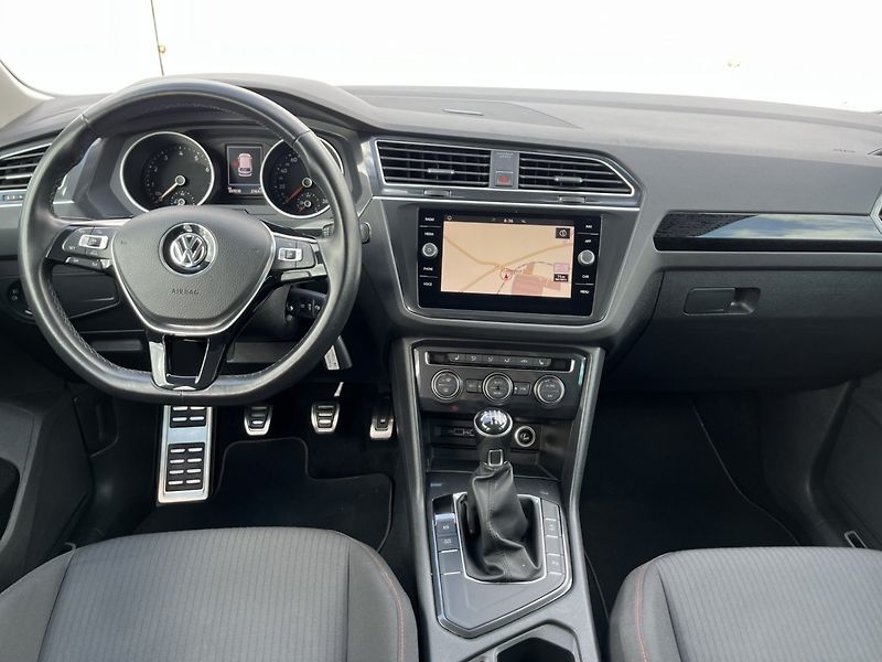 Volkswagen Tiguan (2018) 1.4 TSI 110kW! Sound! Tažné! - fotka 13 z 35