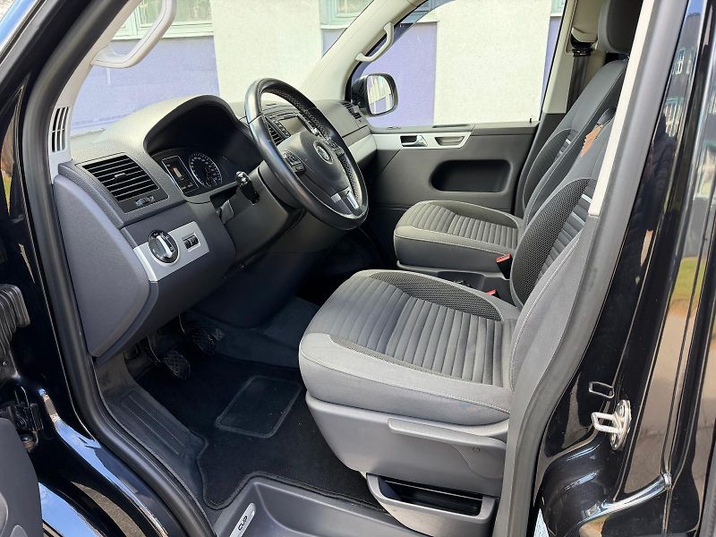 Volkswagen Multivan 2,0 TDi DPH  /103 kW/edice Cup - fotka 11 z 32