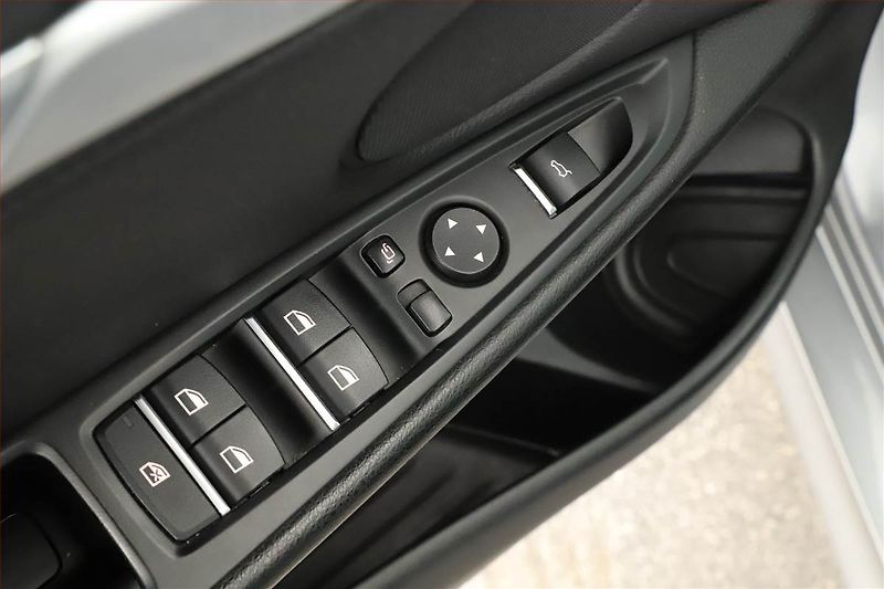BMW X6 (2015) M Paket xDrive40d - fotka 9 z 20