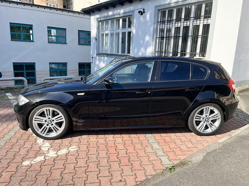 BMW Řada 1 (2006) - fotka 3 z 27