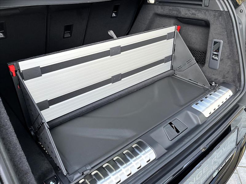 Land Rover Range Rover Sport (2026) 3,0 D250 DYNAMIC SE - fotka 7 z 30