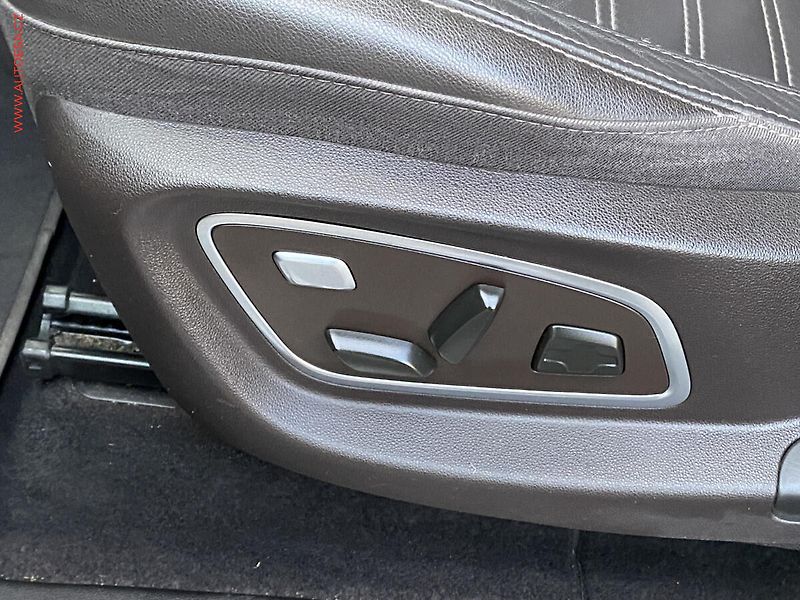 Renault Espace (2015) 1.6 dCi, Intense, AT, LED - fotka 12 z 19