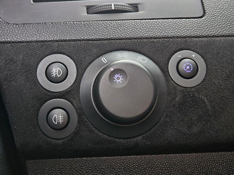 Opel Astra 1,8 ECOTEC 103kW, 2.majitel - fotka 15 z 27