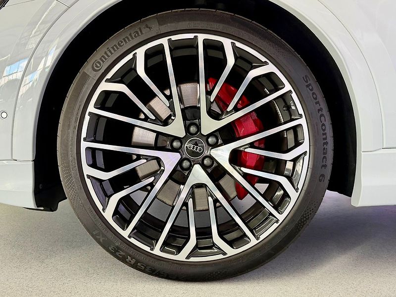 Audi Q8 60TFSI e QUATTRO, MASÁŽE, B&O - fotka 9 z 31