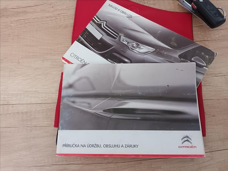 Citroën C4 1,6 HDI,68KW,ČR,KLIM,TEMPOMAT, - fotka 32 z 33