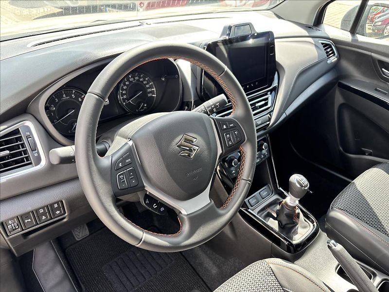 Suzuki S-Cross (2026) 1,4 ELEGANCE MANUÁL  Black Edi - fotka 14 z 17