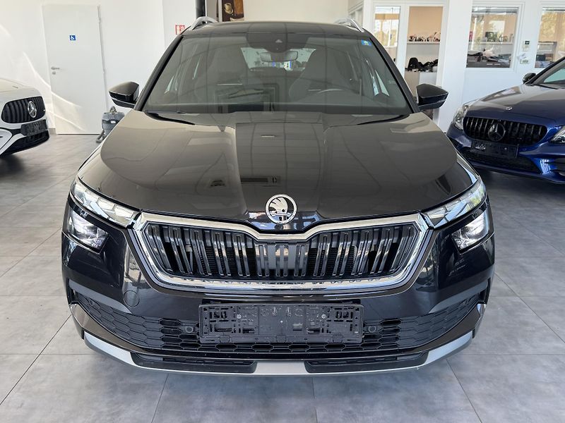 Škoda Kamiq (2020) 1,5TSi DSG NAVI LED TAŽNÉ - fotka 2 z 30