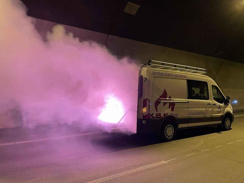 Simulovaný požár v Klimkovickém tunelu při zkoušce nových bezpečnostních a napájecích systémů, 13. 10. 2024.