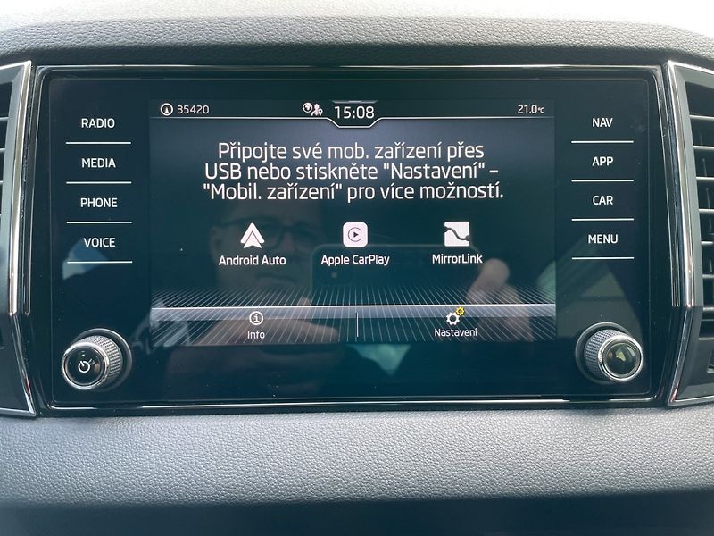 Škoda Karoq (2022) 2.0TDi Style+! Tažné! ČR+1.maj - fotka 28 z 39
