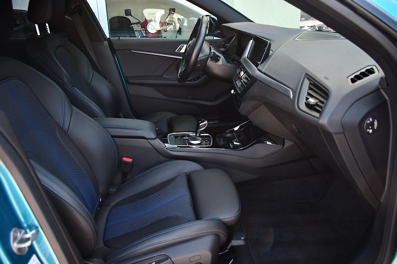 BMW Řada 2 218d M-PERFORMANCE TAŽNÉ 1M ČR - fotka 17 z 37