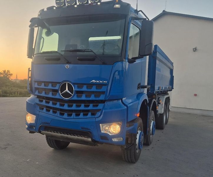Mercedes-Benz (2022) Arocs 4145 8x6 sklápěč EURO 6 - fotka 3 z 9