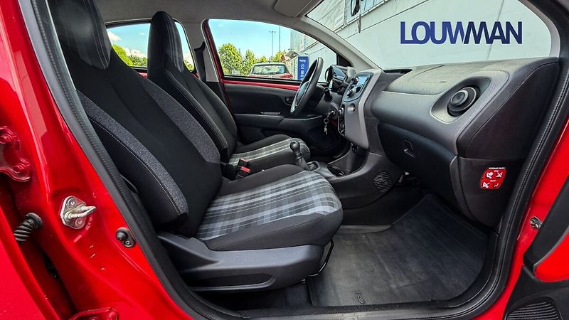 Peugeot 108 ACTIVE - fotka 11 z 18