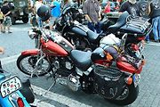Spanilá jízda amerických historických vozidel a motocyklů v České Lípě.