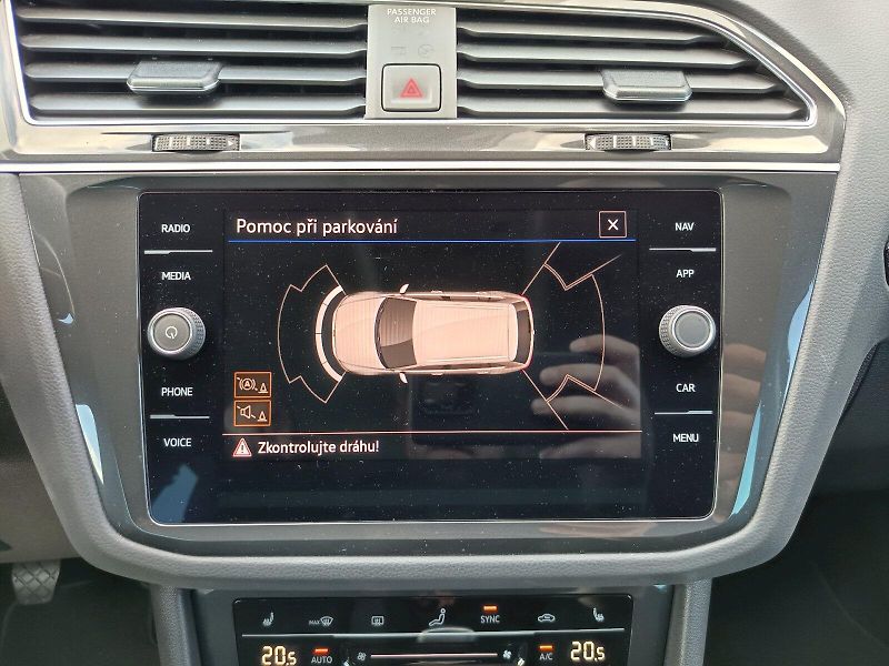 Volkswagen Tiguan (2021) 1.5 TSI 110kW LIFE - fotka 17 z 35