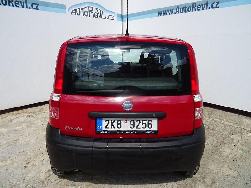 Fiat Panda (2010) 1.1i,NovéČR,s.kniha - fotka 18 z 19
