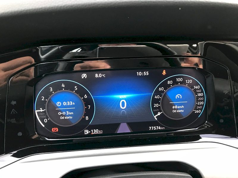 Volkswagen Golf (2022) VARIANT LIFE 1,0 TSI 6G - fotka 16 z 29