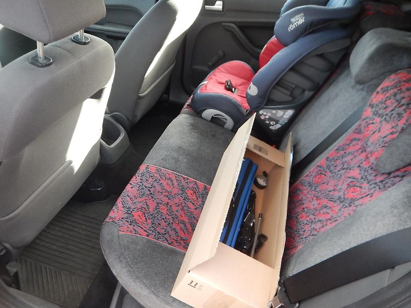 Ford Focus 1.6 i 74 kw - fotka 9 z 11