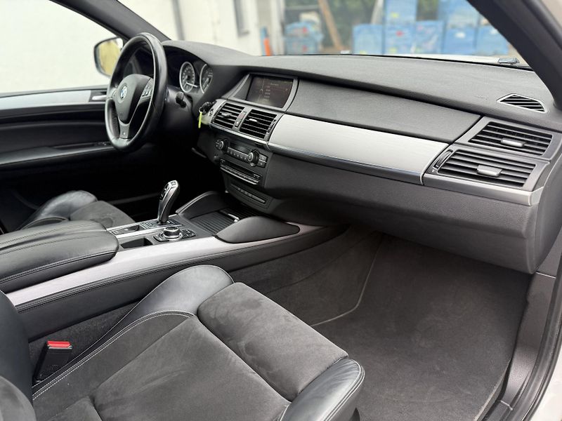 BMW X6 3.0D 280 kW - fotka 18 z 21