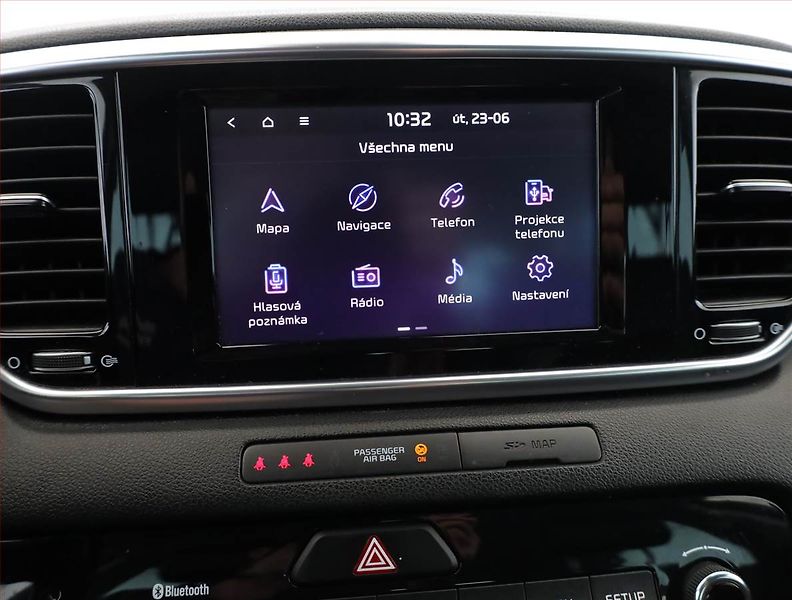 Kia Sportage (2020) 1.6 CRDi, Automat, Serv.kniha - fotka 16 z 19